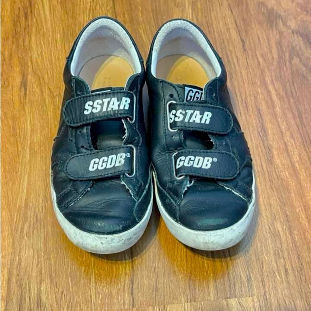 Golden Goose kids size 33